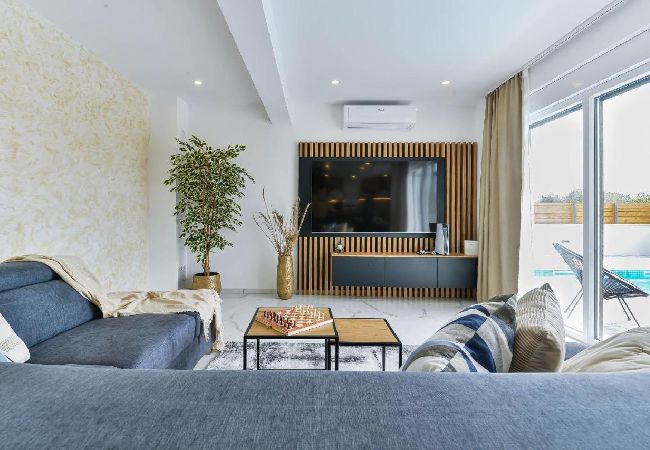 Dom w Bibinje - Domek wypoczynkowy w Bibinje z Widok na morze, balkon, Klimatyzacja, WIFI (5201-1) Dom w Bibinje - Domek wypoczynkowy w Bibinje z Widok na morze, balkon, Klimatyzacja, WIFI (5201-1)