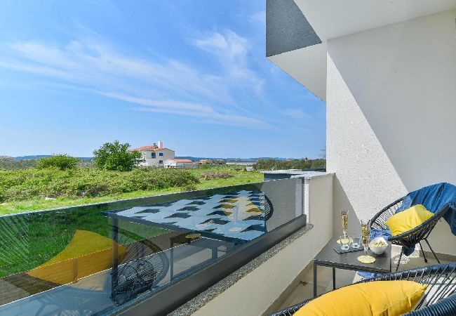Dom w Bibinje - Domek wypoczynkowy w Bibinje z Widok na morze, balkon, Klimatyzacja, WIFI (5201-1) Dom w Bibinje - Domek wypoczynkowy w Bibinje z Widok na morze, balkon, Klimatyzacja, WIFI (5201-1)