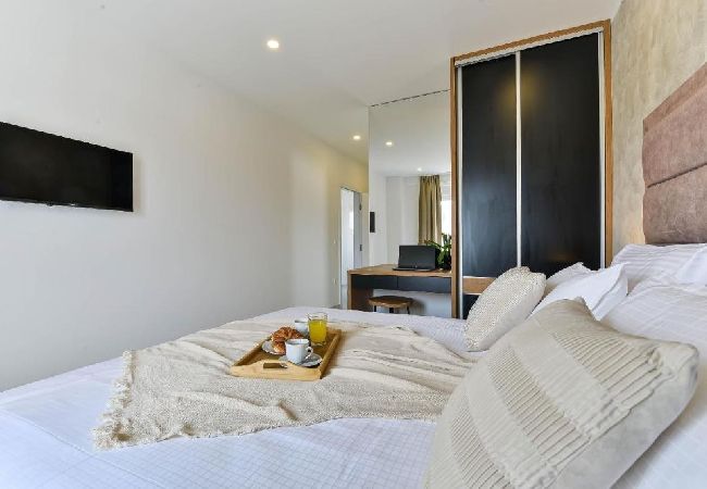 Dom w Bibinje - Domek wypoczynkowy w Bibinje z Widok na morze, balkon, Klimatyzacja, WIFI (5201-1) Dom w Bibinje - Domek wypoczynkowy w Bibinje z Widok na morze, balkon, Klimatyzacja, WIFI (5201-1)