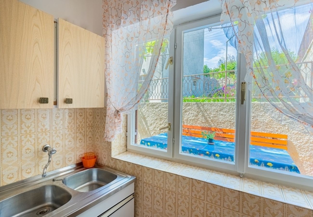 Apartament w Cres - Apartament w Cres z taras, Klimatyzacja, WIFI (5205-1)