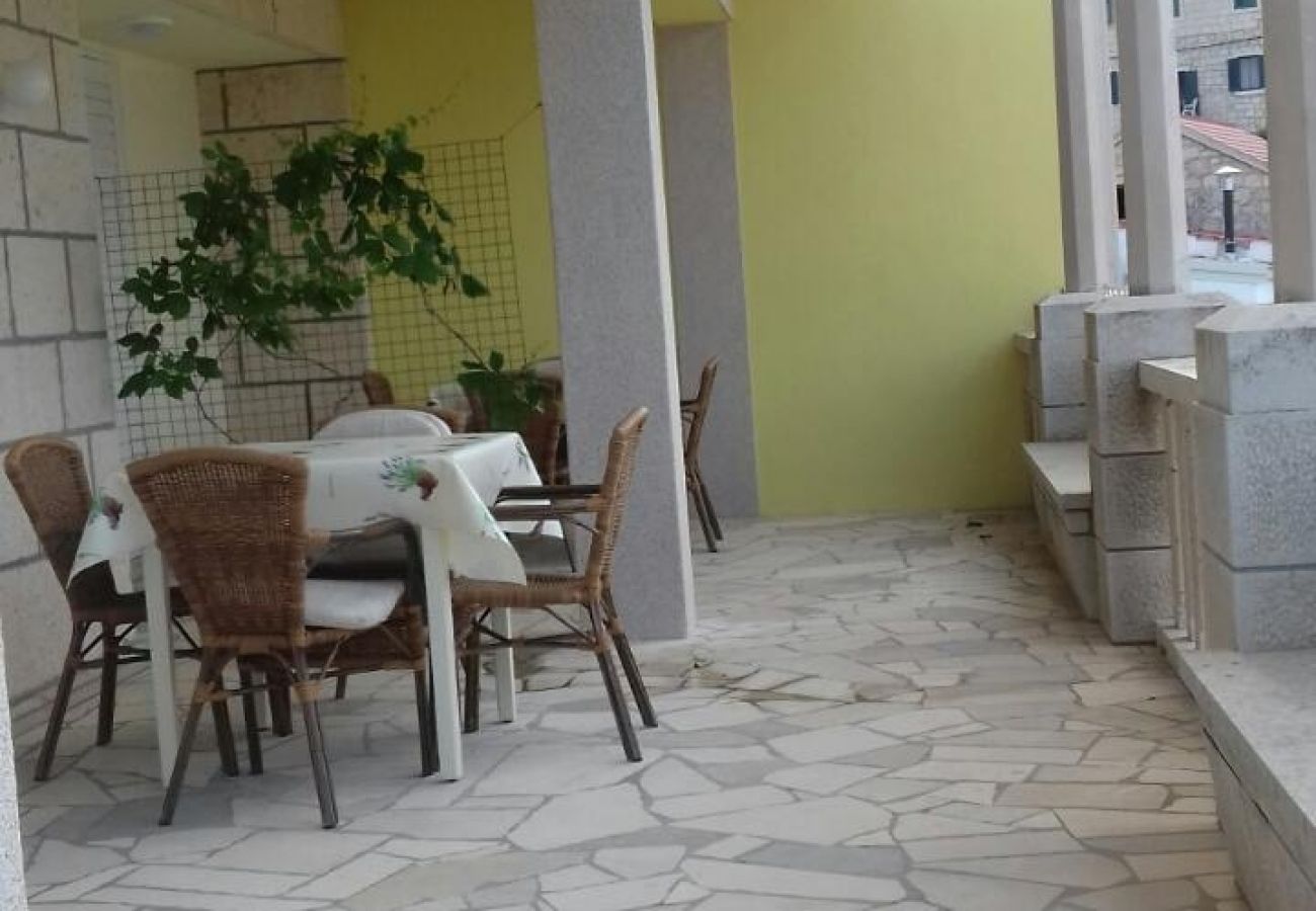 Apartament w Lumbarda - Apartament w Lumbarda z Widok na morze, taras, Klimatyzacja, WIFI (869-4)