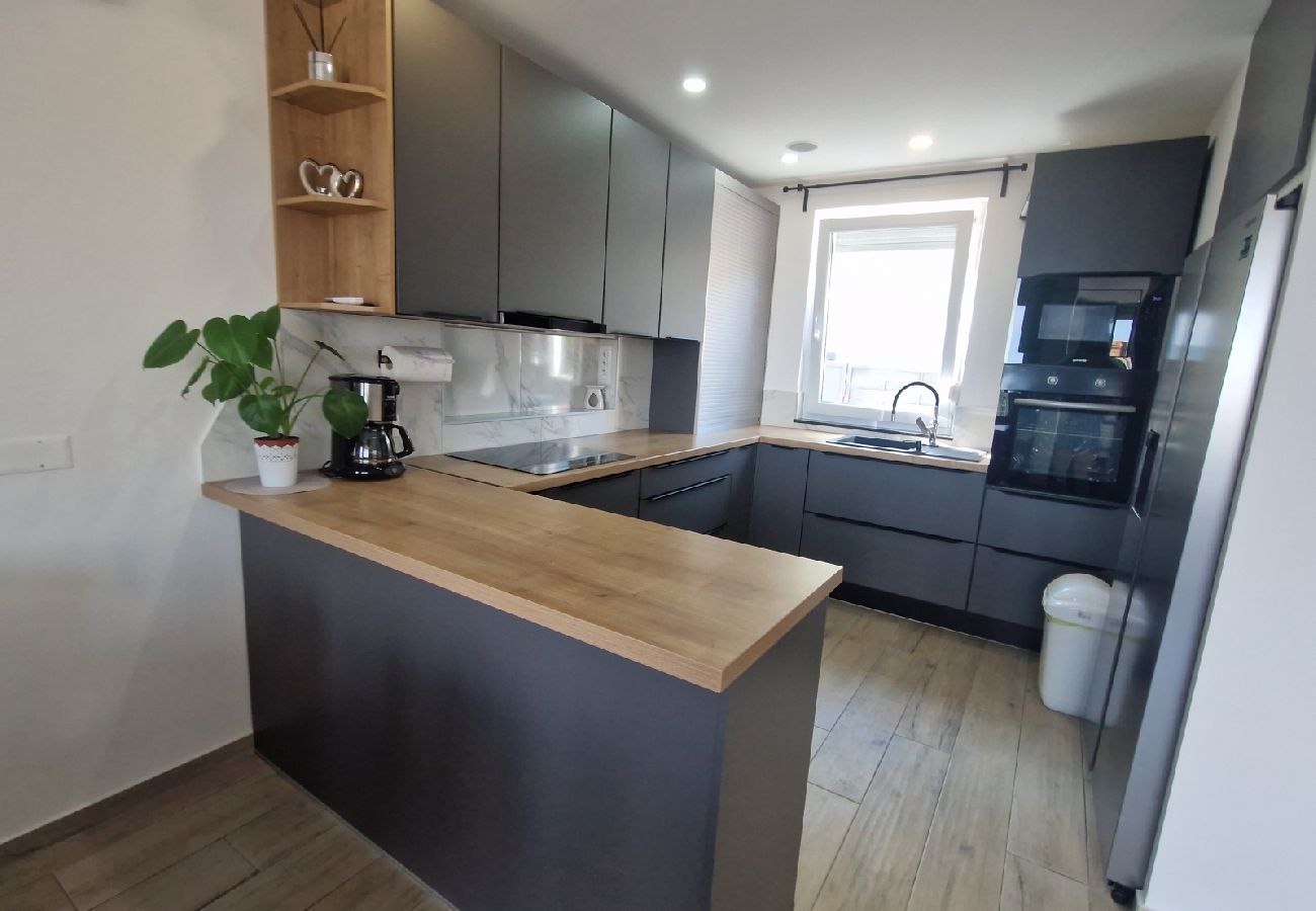 Apartament w Opatija - Apartament w Opatija z Widok na morze, balkon, Klimatyzacja, WIFI (5221-1)