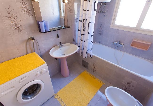 Apartament w Porec - Ferienwohnung in Poreč mit Balkon, Klimaanlage, W-LAN, Waschmaschine (5203-1) Apartament w Porec - Ferienwohnung in Poreč mit Balkon, Klimaanlage, W-LAN, Waschmaschine (5203-1)