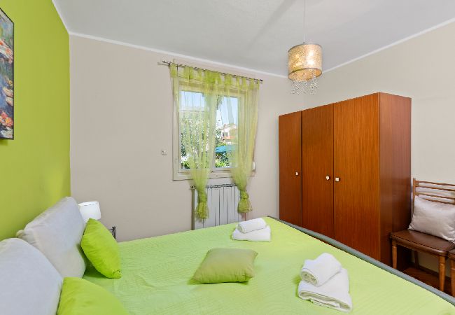 Apartament w Porec - Ferienwohnung in Poreč mit Balkon, Klimaanlage, W-LAN, Waschmaschine (5203-1) Apartament w Porec - Ferienwohnung in Poreč mit Balkon, Klimaanlage, W-LAN, Waschmaschine (5203-1)