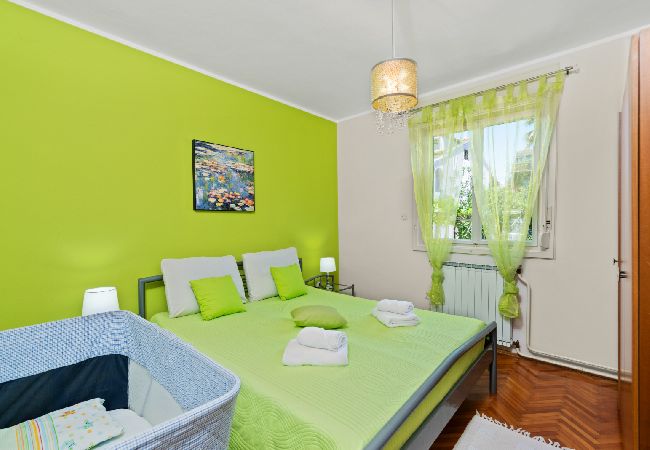 Apartament w Porec - Ferienwohnung in Poreč mit Balkon, Klimaanlage, W-LAN, Waschmaschine (5203-1) Apartament w Porec - Ferienwohnung in Poreč mit Balkon, Klimaanlage, W-LAN, Waschmaschine (5203-1)