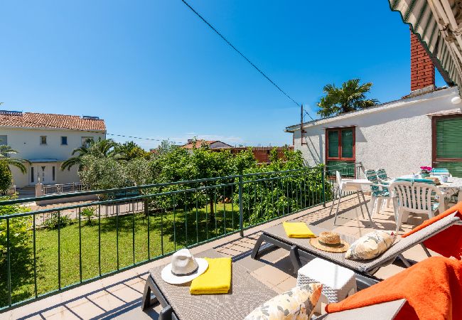 Apartament w Porec - Ferienwohnung in Poreč mit Balkon, Klimaanlage, W-LAN, Waschmaschine (5203-1) Apartament w Porec - Ferienwohnung in Poreč mit Balkon, Klimaanlage, W-LAN, Waschmaschine (5203-1)