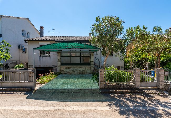 Apartament w Porec - Ferienwohnung in Poreč mit Balkon, Klimaanlage, W-LAN, Waschmaschine (5203-1) Apartament w Porec - Ferienwohnung in Poreč mit Balkon, Klimaanlage, W-LAN, Waschmaschine (5203-1)