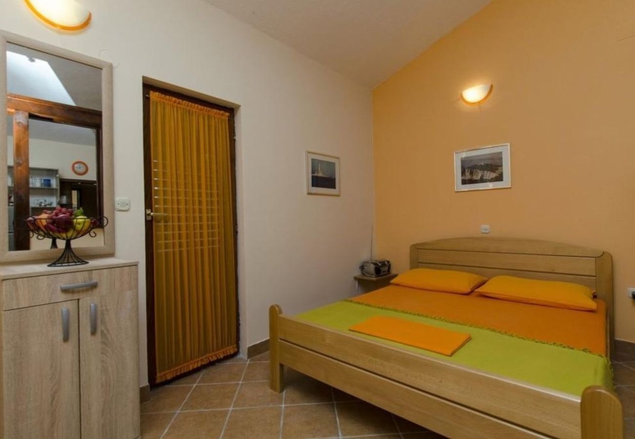 Studio w Ražanj - Apartament Studio w Ražanj z Widok na morze, taras, Klimatyzacja, WIFI (4597-2)