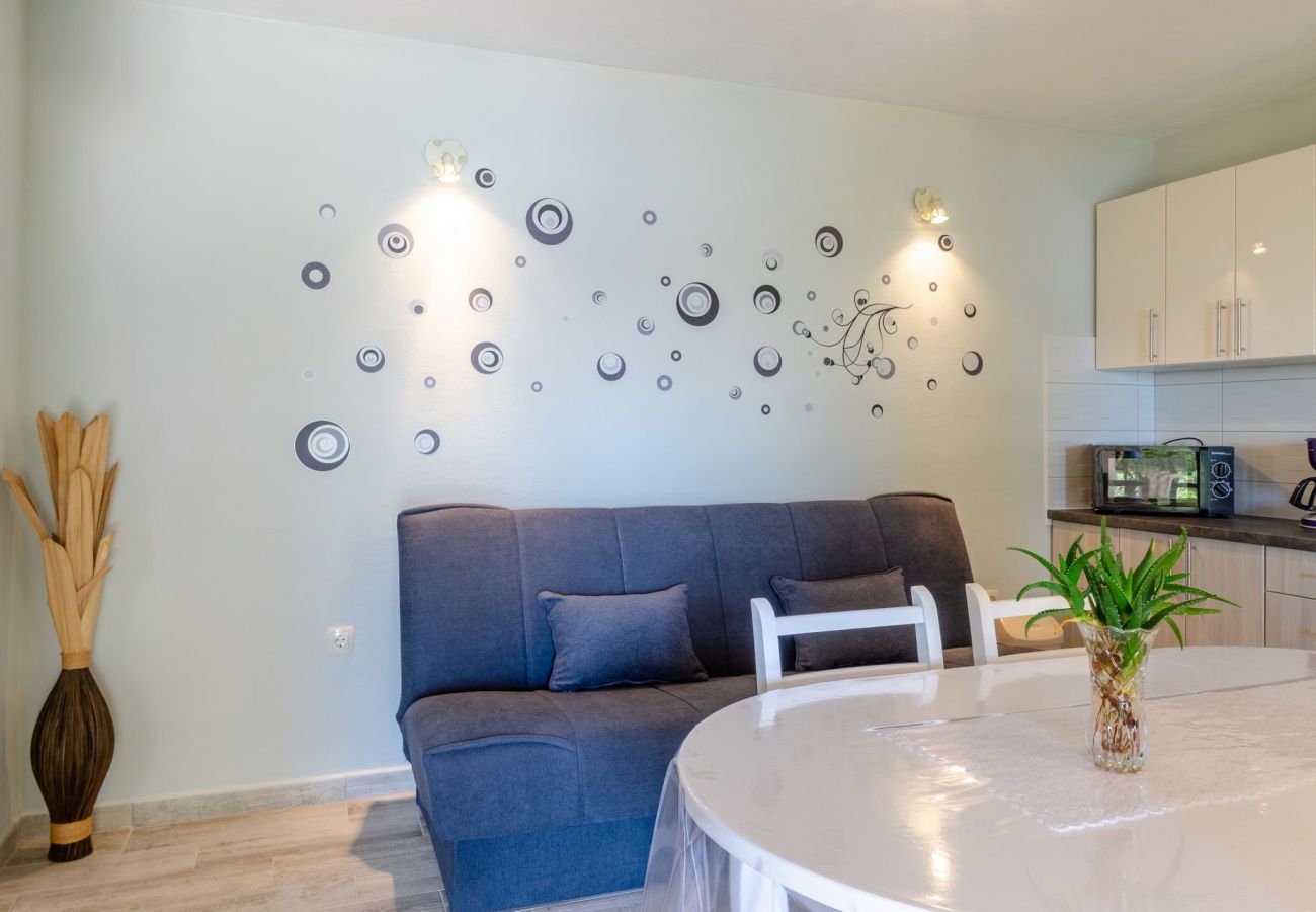 Apartament w Karbuni - Apartament w Karbuni z Widok na morze, taras, Klimatyzacja, WIFI (3609-5)