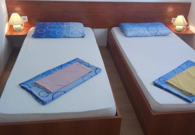 Apartament w Vodice - Apartament w Vodice z tarasem, klimatyzacją, Wi-Fi (3599-1) Apartament w Vodice - Apartament w Vodice z tarasem, klimatyzacją, Wi-Fi (3599-1)