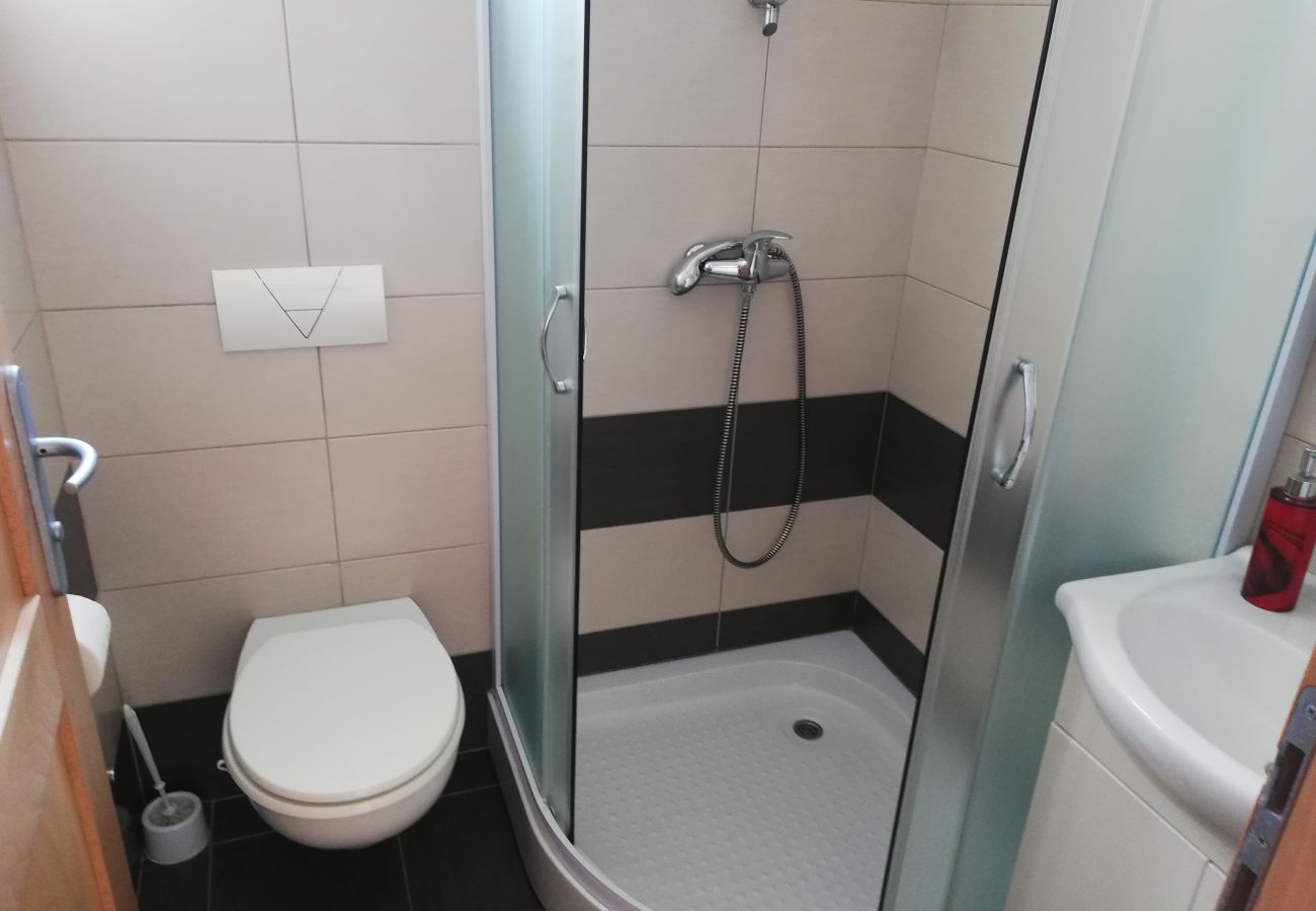 Apartament w Vodice - Apartament w Vodice z tarasem, klimatyzacją, Wi-Fi (3599-1)