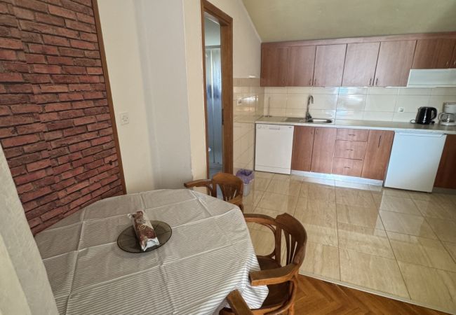 Studio w Seline - Studio w Seline z widokiem na morze, Wi-Fi, taras (4209-4) Studio w Seline - Studio w Seline z widokiem na morze, Wi-Fi, taras (4209-4)