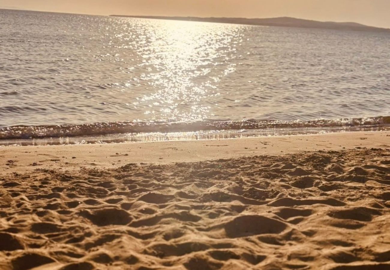 Dom w Privlaka - Dom wakacyjny 5239 dla 8+3 osób w Privlace – 100 m od piaszczystej plaży