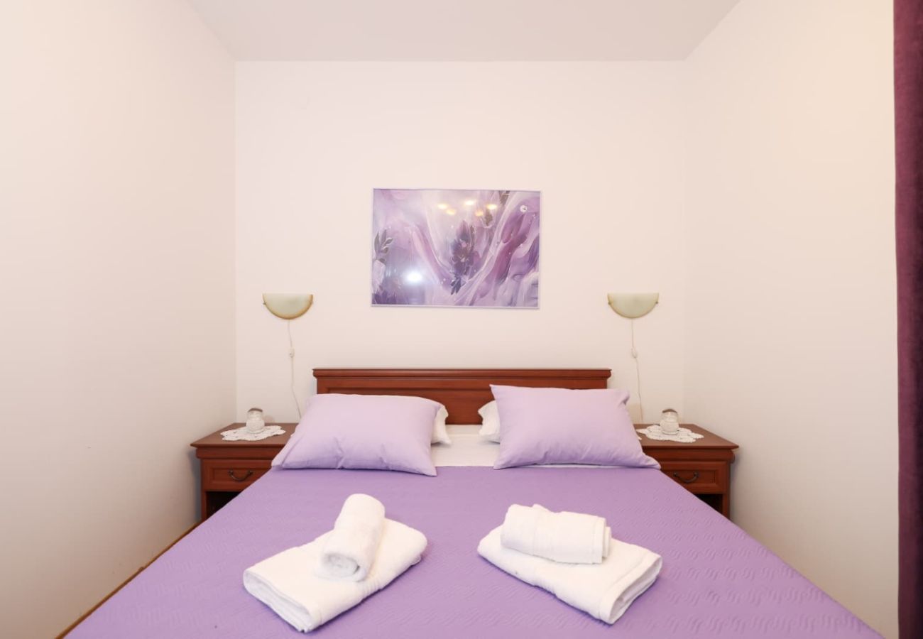 Dom w Privlaka - Dom wakacyjny 5239 dla 8+3 osób w Privlace – 100 m od piaszczystej plaży
