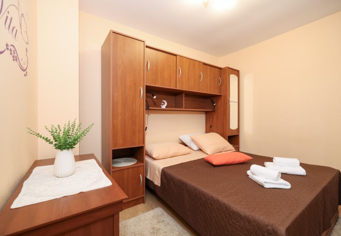 Dom w Privlaka - Dom wakacyjny 5239 dla 8+3 osób w Privlace – 100 m od piaszczystej plaży