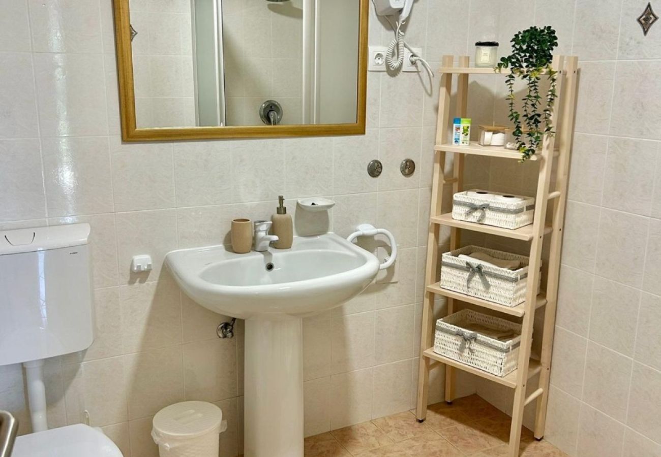 Pokój w Medulin - Room 5216-7 for 2 Pers. in Medulin 