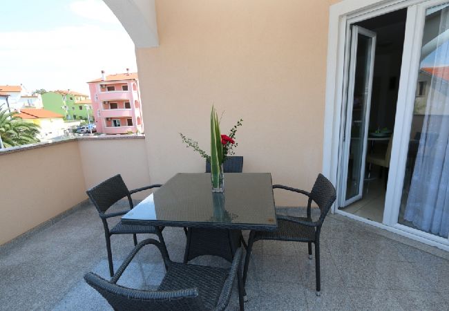 Апартаменты на Medulin - Ferienwohnung in Medulin mit Terrasse, Klimaanlage, W-LAN, Waschmaschine (64-3) Апартаменты на Medulin - Ferienwohnung in Medulin mit Terrasse, Klimaanlage, W-LAN, Waschmaschine (64-3)