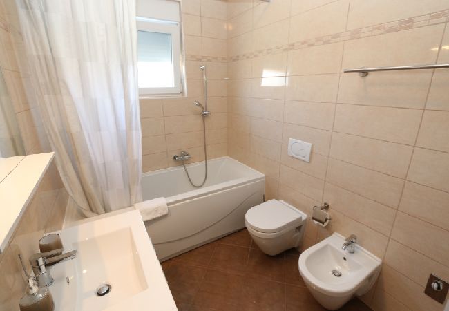 Апартаменты на Medulin - Ferienwohnung in Medulin mit Terrasse, Klimaanlage, W-LAN, Waschmaschine (64-3) Апартаменты на Medulin - Ferienwohnung in Medulin mit Terrasse, Klimaanlage, W-LAN, Waschmaschine (64-3)