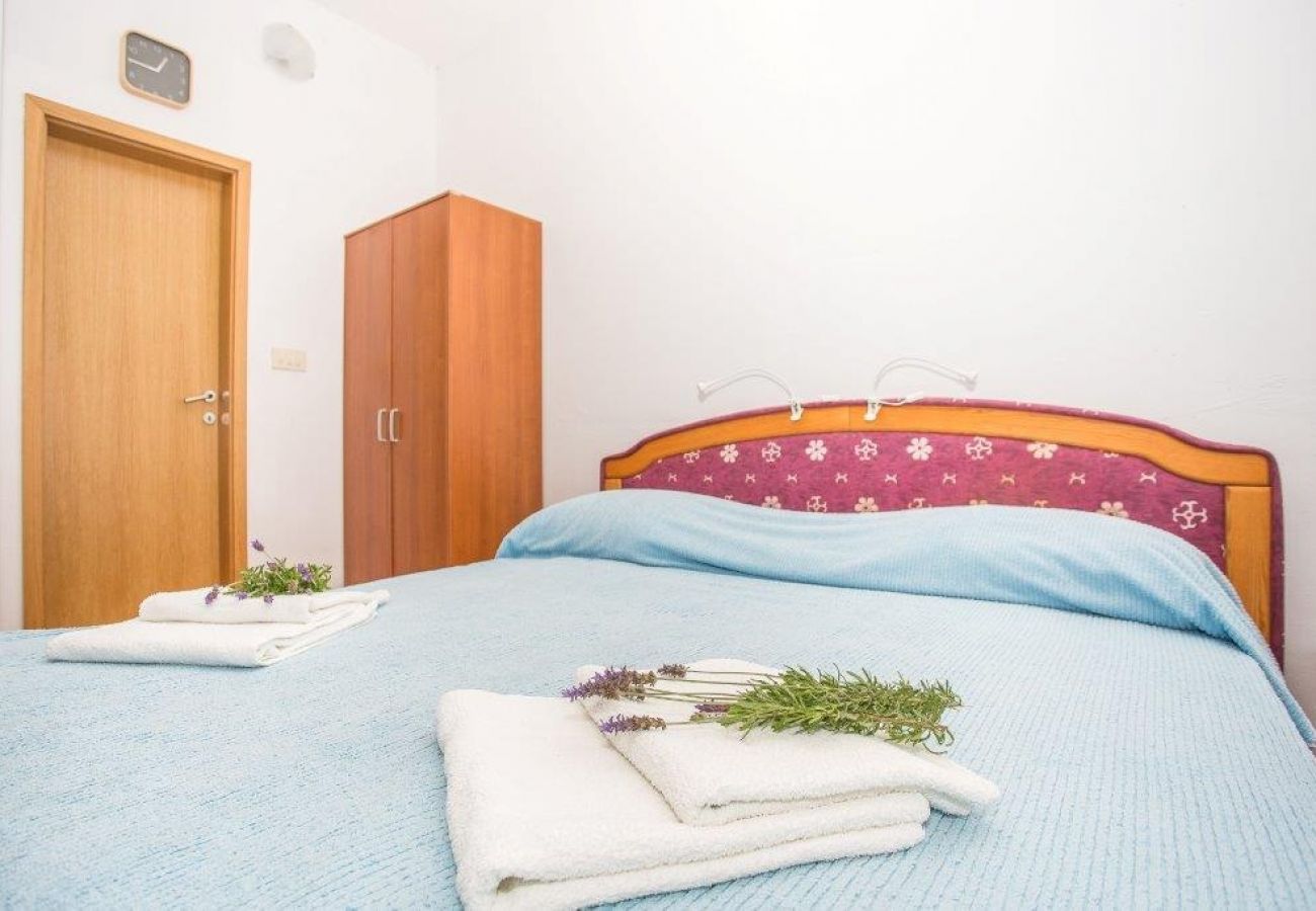 Квартира-студия на Orebic - Studioapartment in Orebić mit Meerblick, Terrasse, Klimaanlage, W-LAN (114-3)