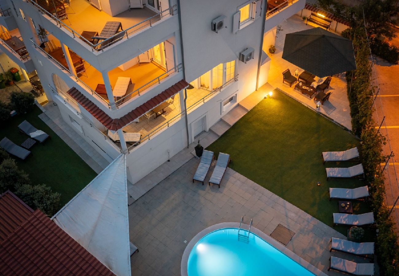 Апартаменты на Vodice - Ferienwohnung in Vodice mit Meerblick, Terrasse, Klimaanlage, W-LAN (94-1)