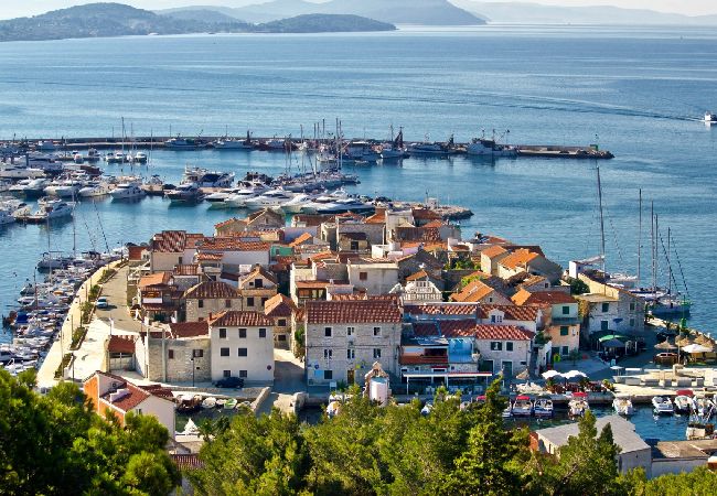 Апартаменты на Vodice - Ferienwohnung in Vodice mit Meerblick, Terrasse, Klimaanlage, W-LAN (94-8) Апартаменты на Vodice - Ferienwohnung in Vodice mit Meerblick, Terrasse, Klimaanlage, W-LAN (94-8)