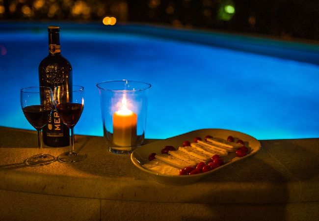 Апартаменты на Vodice - Ferienwohnung in Vodice mit Meerblick, Balkon, Klimaanlage, W-LAN (94-10) Апартаменты на Vodice - Ferienwohnung in Vodice mit Meerblick, Balkon, Klimaanlage, W-LAN (94-10)