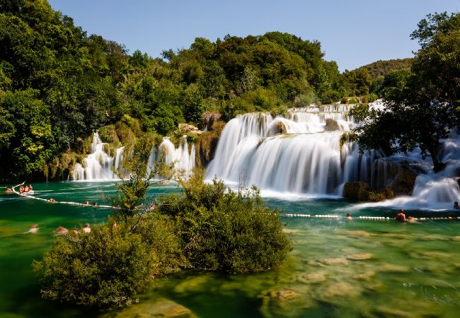 Апартаменты на Vodice - Ferienwohnung in Vodice mit Meerblick, Balkon, Klimaanlage, W-LAN (94-10) Апартаменты на Vodice - Ferienwohnung in Vodice mit Meerblick, Balkon, Klimaanlage, W-LAN (94-10)