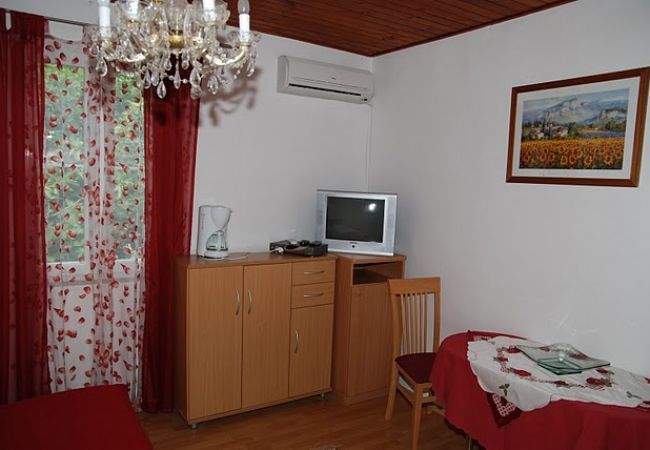 Квартира-студия на Savudrija - Studioapartment in Savudrija mit Terrasse, Klimaanlage, W-LAN, Waschmaschine (123-8) Квартира-студия на Savudrija - Studioapartment in Savudrija mit Terrasse, Klimaanlage, W-LAN, Waschmaschine (123-8)