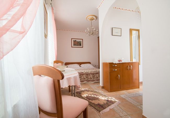 Квартира-студия на Savudrija - Studioapartment in Savudrija mit Meerblick, Terrasse, Klimaanlage, W-LAN (123-10) Квартира-студия на Savudrija - Studioapartment in Savudrija mit Meerblick, Terrasse, Klimaanlage, W-LAN (123-10)