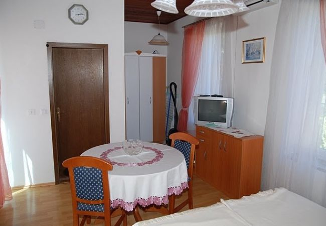 Квартира-студия на Savudrija - Studioapartment in Savudrija mit Meerblick, Terrasse, Klimaanlage, W-LAN (123-10) Квартира-студия на Savudrija - Studioapartment in Savudrija mit Meerblick, Terrasse, Klimaanlage, W-LAN (123-10)