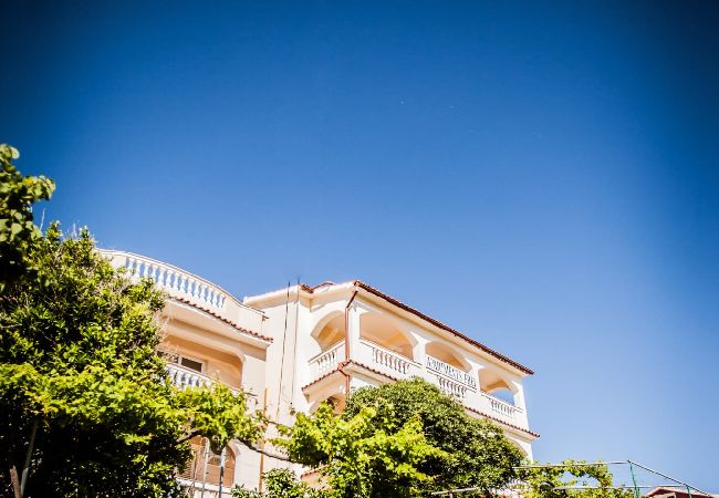 Апартаменты на Lopar - Apartment in Lopar with Seaview, Terrace, WIFI, Washing machine (186-1) Апартаменты на Lopar - Apartment in Lopar with Seaview, Terrace, WIFI, Washing machine (186-1)