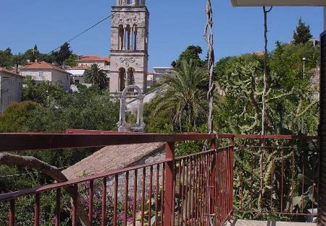 Квартира-студия на Hvar - студио Апартамент в Хвар c терраса, Спутниковое / кабельное телевидение, WIFI, Балкон / Терраса (221-1) Квартира-студия на Hvar - студио Апартамент в Хвар c терраса, Спутниковое / кабельное телевидение, WIFI, Балкон / Терраса (221-1)