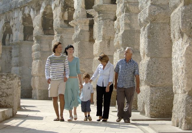 Апартаменты на Pula - Aпартамент в Пула c терраса, Спутниковое / кабельное телевидение, WIFI, Балкон / Терраса (633-1) Апартаменты на Pula - Aпартамент в Пула c терраса, Спутниковое / кабельное телевидение, WIFI, Балкон / Терраса (633-1)