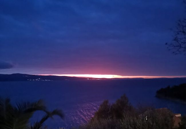 Апартаменты на Stanici - Ferienwohnung in Stanići mit Meerblick, Balkon, Klimaanlage, W-LAN (634-1) Апартаменты на Stanici - Ferienwohnung in Stanići mit Meerblick, Balkon, Klimaanlage, W-LAN (634-1)