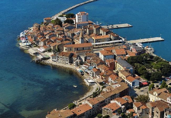 Апартаменты на Umag - Aпартамент в Умаг c балкон, Спутниковое / кабельное телевидение, WIFI (653-2) Апартаменты на Umag - Aпартамент в Умаг c балкон, Спутниковое / кабельное телевидение, WIFI (653-2)