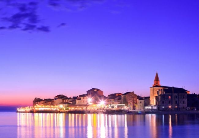 Апартаменты на Umag - Aпартамент в Умаг c балкон, Спутниковое / кабельное телевидение, WIFI (653-2) Апартаменты на Umag - Aпартамент в Умаг c балкон, Спутниковое / кабельное телевидение, WIFI (653-2)
