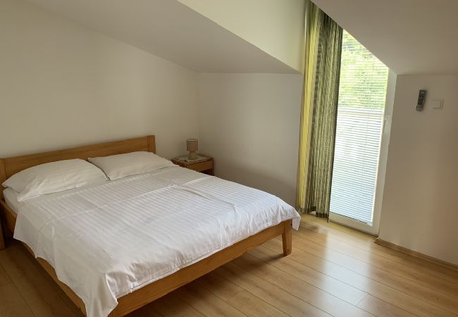 Апартаменты на Banjol - Ferienwohnung in Banjol mit Meerblick, Balkon, Klimaanlage, W-LAN (605-1) Апартаменты на Banjol - Ferienwohnung in Banjol mit Meerblick, Balkon, Klimaanlage, W-LAN (605-1)