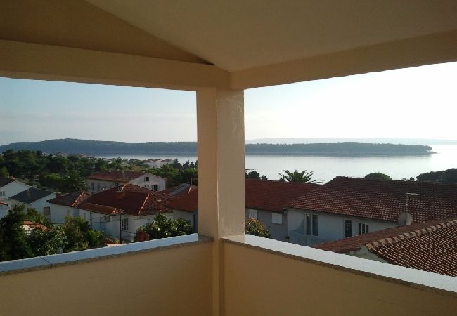 Апартаменты на Banjol - Ferienwohnung in Banjol mit Meerblick, Balkon, Klimaanlage, W-LAN (605-1) Апартаменты на Banjol - Ferienwohnung in Banjol mit Meerblick, Balkon, Klimaanlage, W-LAN (605-1)