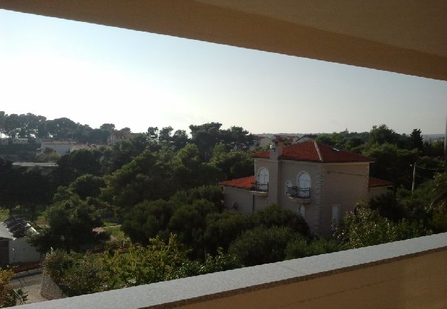 Апартаменты на Banjol - Ferienwohnung in Banjol mit Meerblick, Balkon, Klimaanlage, W-LAN (605-1) Апартаменты на Banjol - Ferienwohnung in Banjol mit Meerblick, Balkon, Klimaanlage, W-LAN (605-1)