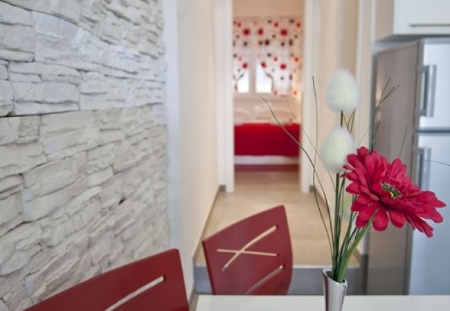 Апартаменты на Duce - Ferienwohnung in Duće mit Meerblick, Terrasse, Klimaanlage, W-LAN (850-2) Апартаменты на Duce - Ferienwohnung in Duće mit Meerblick, Terrasse, Klimaanlage, W-LAN (850-2)