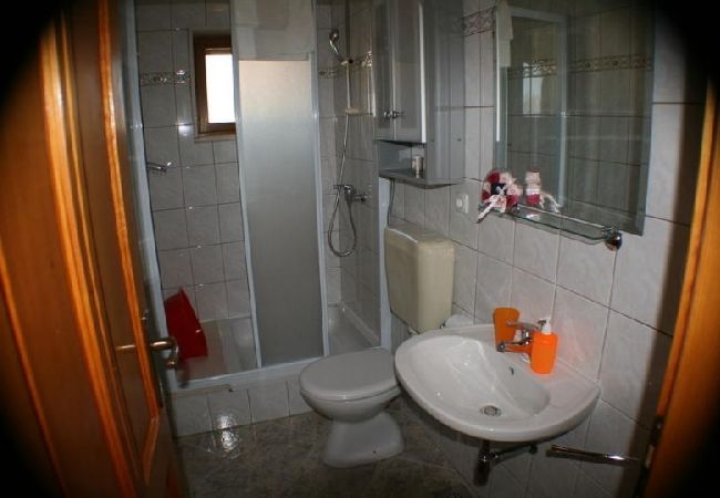 Квартира-студия на Bol - студио Апартамент в Бол c Вид на море, балкон, Спутниковое / кабельное телевидение, WIFI (3417-3) Квартира-студия на Bol - студио Апартамент в Бол c Вид на море, балкон, Спутниковое / кабельное телевидение, WIFI (3417-3)