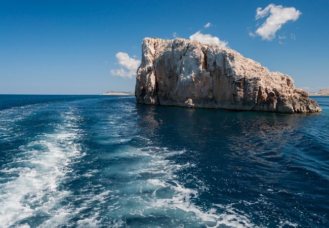 Дом на Kornati - Дом Робинзона в Жуте с видом на море, террасой (3467-1) Дом на Kornati - Дом Робинзона в Жуте с видом на море, террасой (3467-1)