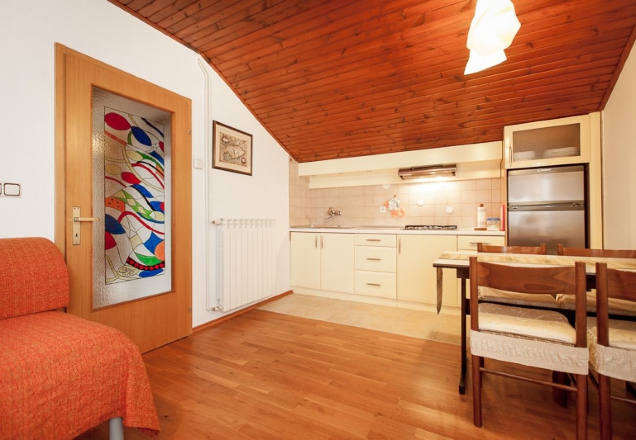 Апартаменты на Rovinj - Ferienwohnung in Rovinj mit Balkon, Klimaanlage, W-LAN, Waschmaschine (3482-4)