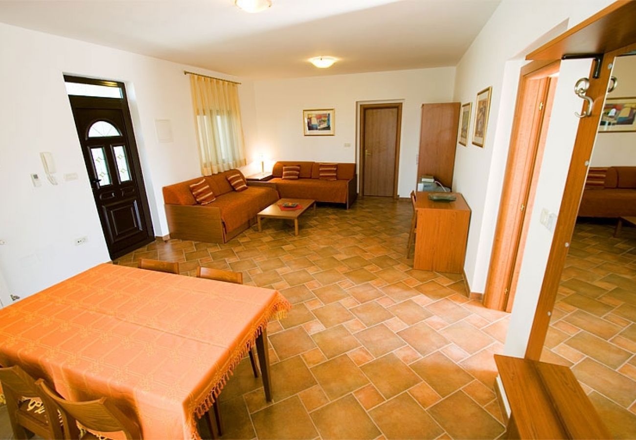 Апартаменты на Rovinj - Ferienwohnung in Rovinj mit Meerblick, Balkon, Klimaanlage, W-LAN (3482-9)