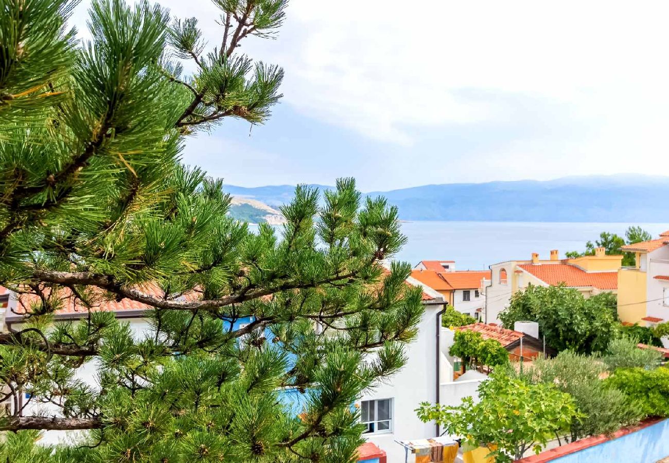 Квартира-студия на Baška - Studioapartment in Baška mit Meerblick, Balkon, Klimaanlage, W-LAN (3494-2)