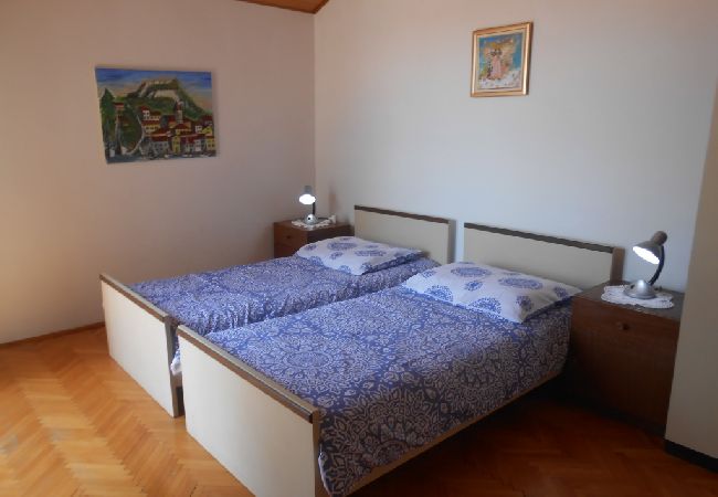 Апартаменты на Vodice - Apartment in Vodice with Seaview, Terrace, Air condition, WIFI (3420-3) Апартаменты на Vodice - Apartment in Vodice with Seaview, Terrace, Air condition, WIFI (3420-3)