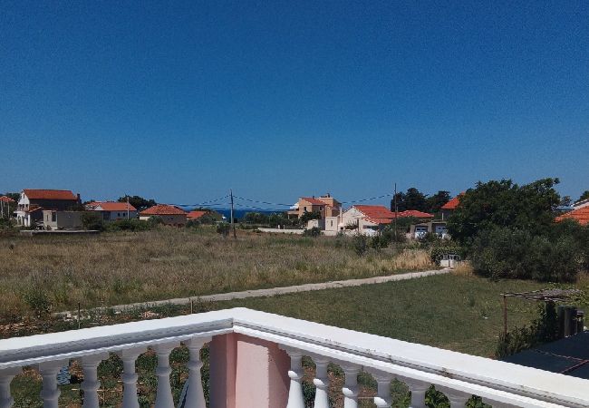 Апартаменты на Privlaka - Apartment in Privlaka with Seaview, Terrace, Air condition, WIFI (3591-2) Апартаменты на Privlaka - Apartment in Privlaka with Seaview, Terrace, Air condition, WIFI (3591-2)