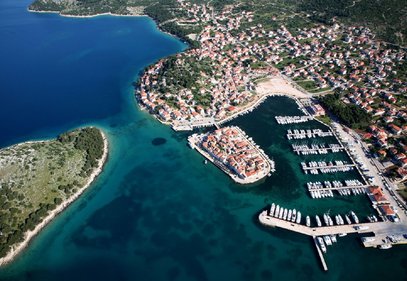 Апартаменты на Vodice - Aпартамент в Водице c Вид на море, терраса, WIFI, Балкон / Терраса (3578-1)