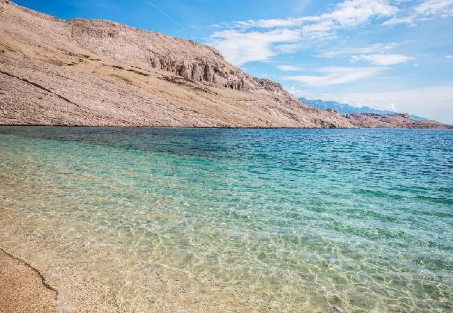 Rent by room на Novalja - Комната в Новалья c Вид на море, балкон, Спутниковое / кабельное телевидение, WIFI (3764-10) Rent by room на Novalja - Комната в Новалья c Вид на море, балкон, Спутниковое / кабельное телевидение, WIFI (3764-10)