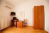 Rent by room на Novalja - Комната в Новалья c Вид на море, балкон, Спутниковое / кабельное телевидение, WIFI (3764-11) Rent by room на Novalja - Комната в Новалья c Вид на море, балкон, Спутниковое / кабельное телевидение, WIFI (3764-11)